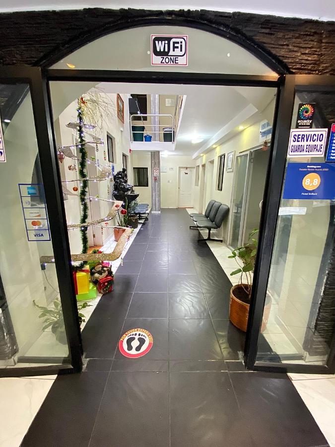Hostal Brilliant Quito Exterior photo